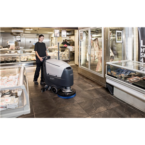 NILFISK SC500 FULL PKG szorująco-zbierająca