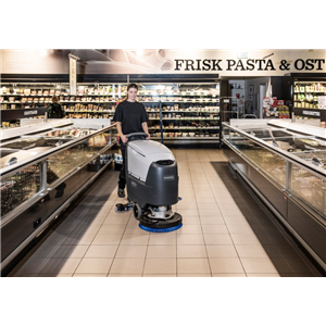 NILFISK SC500 FULL PKG szorująco-zbierająca