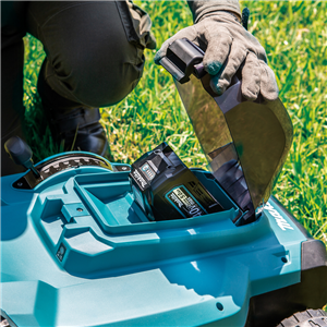 MAKITA akum. kosiarka XGT 43cm LM004GZ